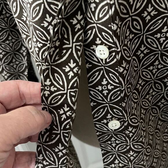 Talbots Geometric Black and White Button Down Shirt SZ 16 NWOT - Picture 4 of 6